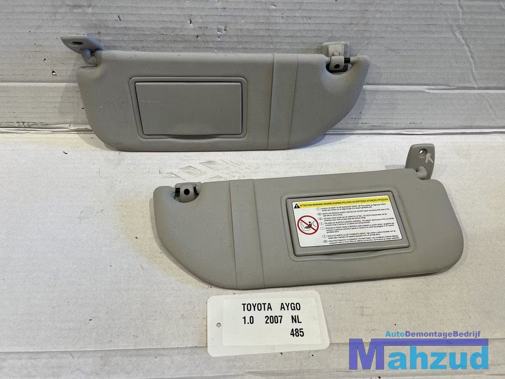 toyota aygo rechts links zonnescherm 2005-2014, Auto-onderdelen, Interieur en Bekleding, Toyota, Gebruikt, Ophalen of Verzenden