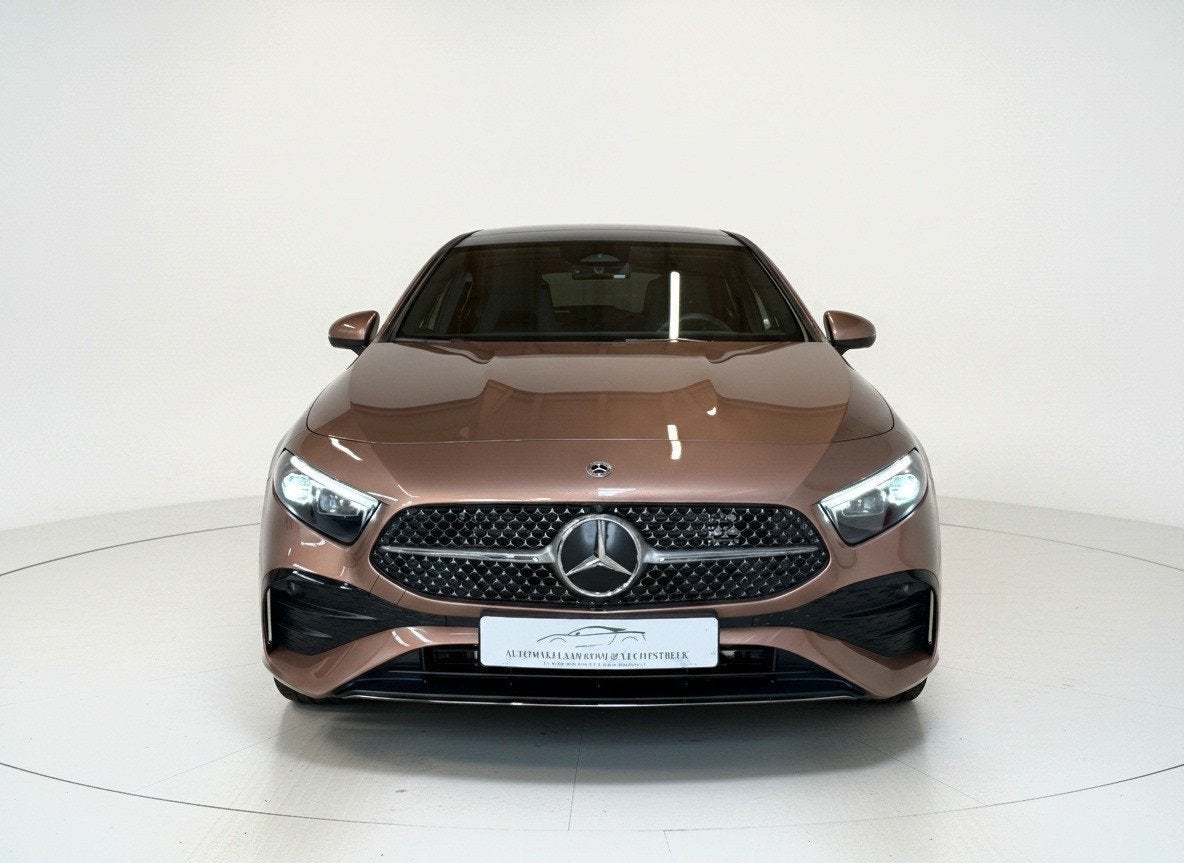 Mercedes-Benz A-klasse 250 e AMG Line Rose Gold - Panorama -, 12 maanden, Gebruikt, Zwart, Bedrijf