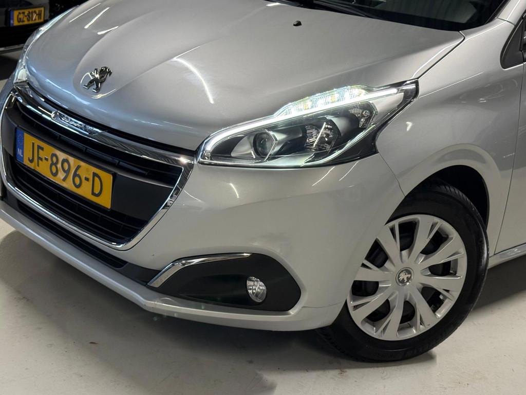Peugeot 208 1.2 82PK Blue Lion Navigatie|Led|PDC., Voorwielaandrijving, Stof, Gebruikt, 1199 cc