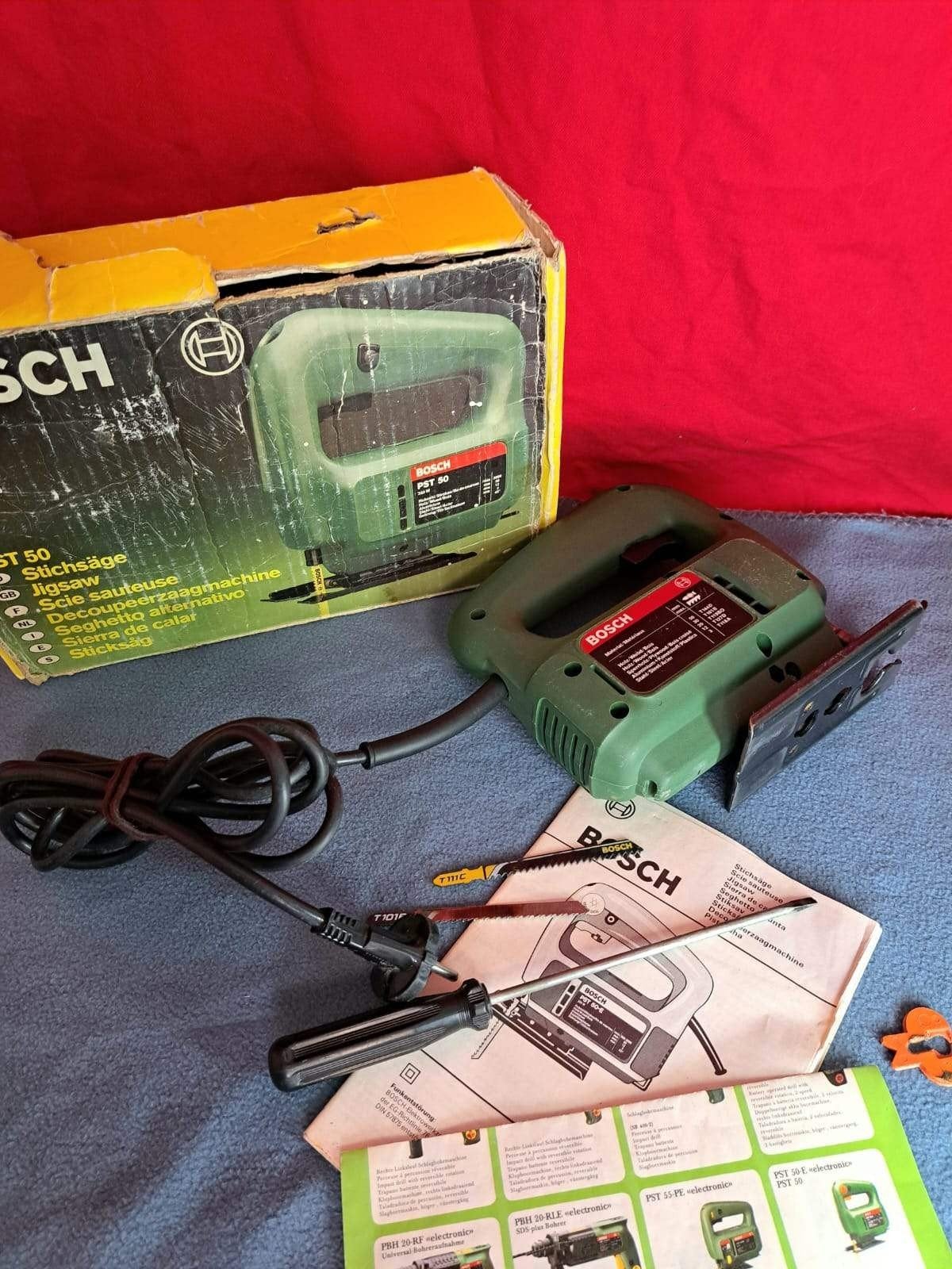 Bosch decoupeerzaag 350W,
weinig gebruikt compleet werkt per, Doe-het-zelf en Verbouw, Gereedschap | Boormachines, Ophalen of Verzenden