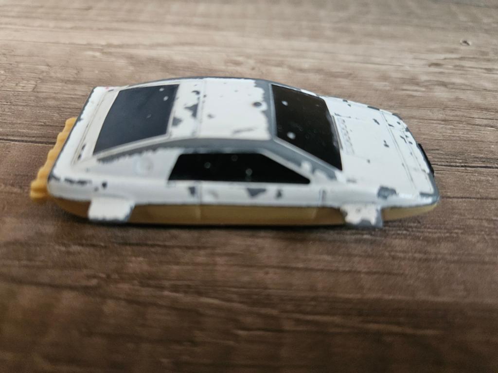 007 lotus esprit  maat matchbox hotweels, Ophalen of Verzenden, Gebruikt, Auto