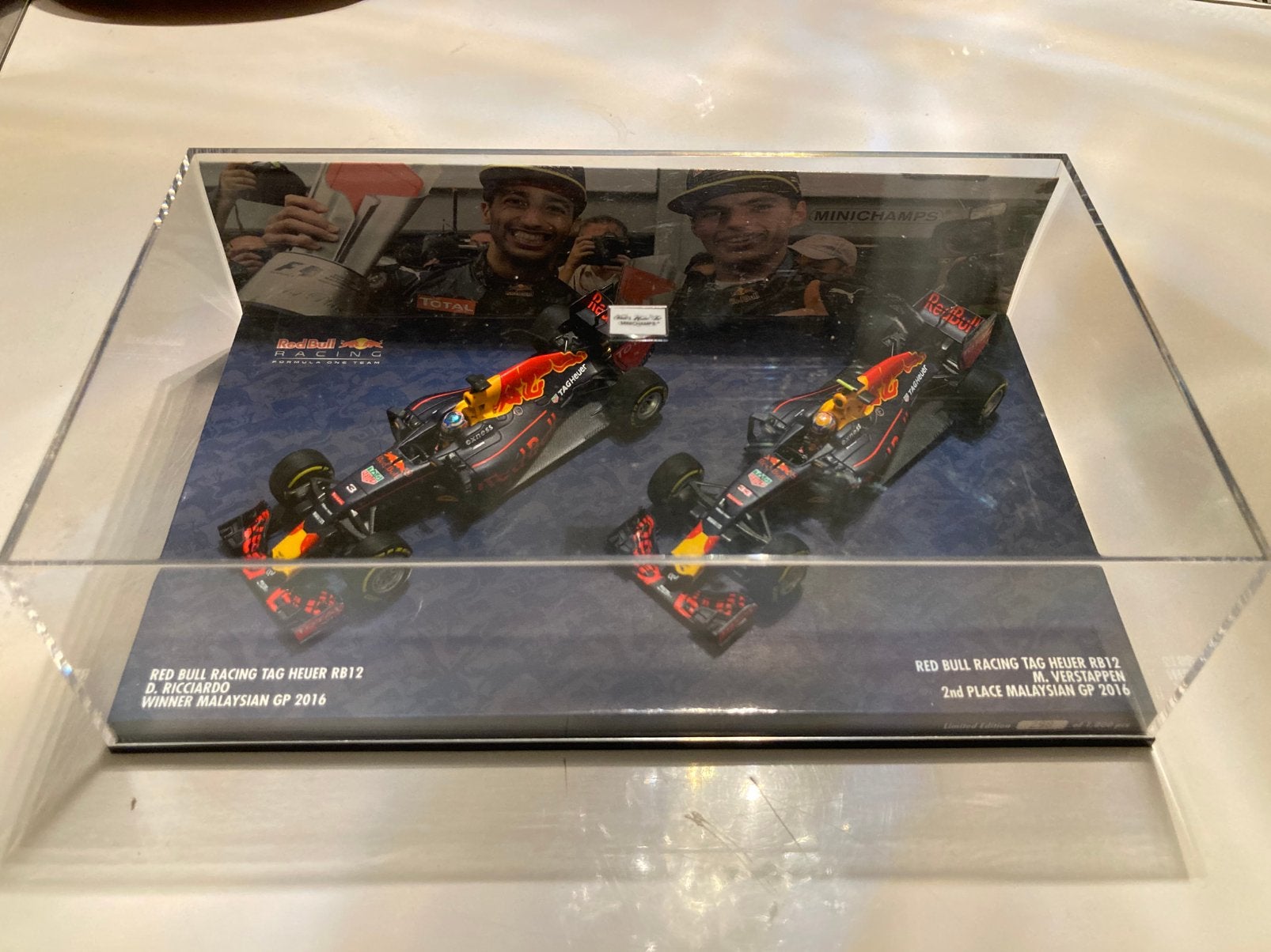 Max Verstappen rb12 malaysian gp2016 Limited edition nr298, Ophalen of Verzenden, Nieuw, Formule 1