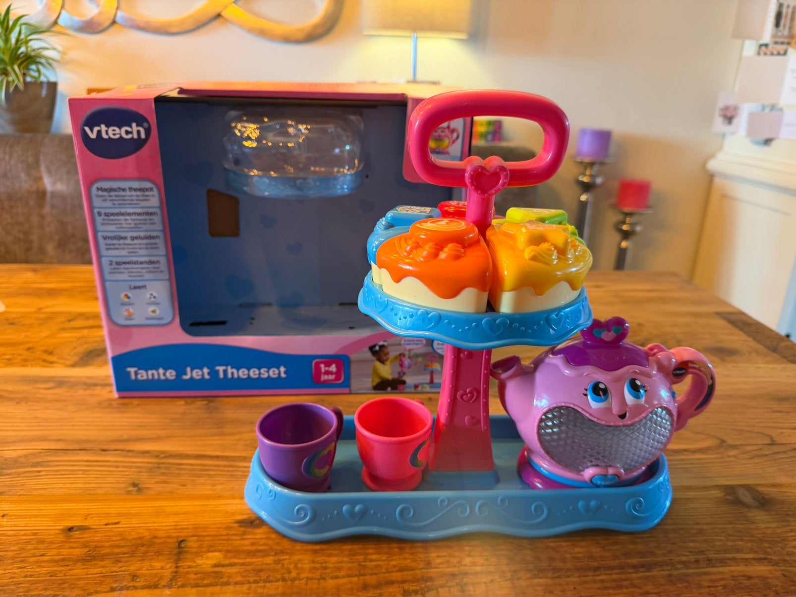 Vtech Tante Jet Theeset, 1-4 jaar, met doos, Ophalen of Verzenden, Zo goed als nieuw, 6 maanden tot 2 jaar