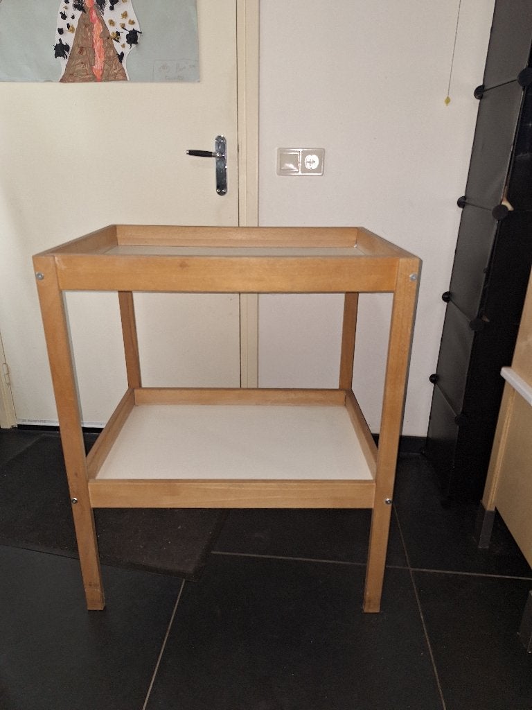 Tafeltje, commode, Gebruikt, Minder dan 75 cm, 50 tot 70 cm, Opstaande rand