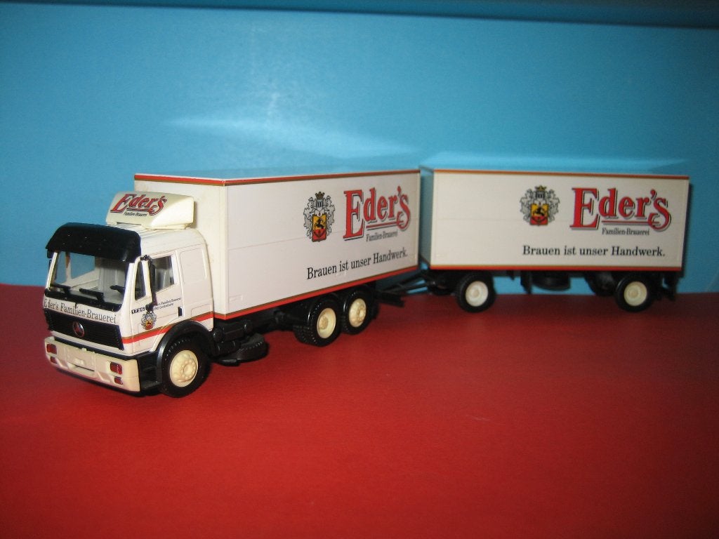 Eders-bier  MERCEDES  combi  Herpa, Hobby en Vrije tijd, Ophalen of Verzenden, Zo goed als nieuw, Bus of Vrachtwagen, Herpa