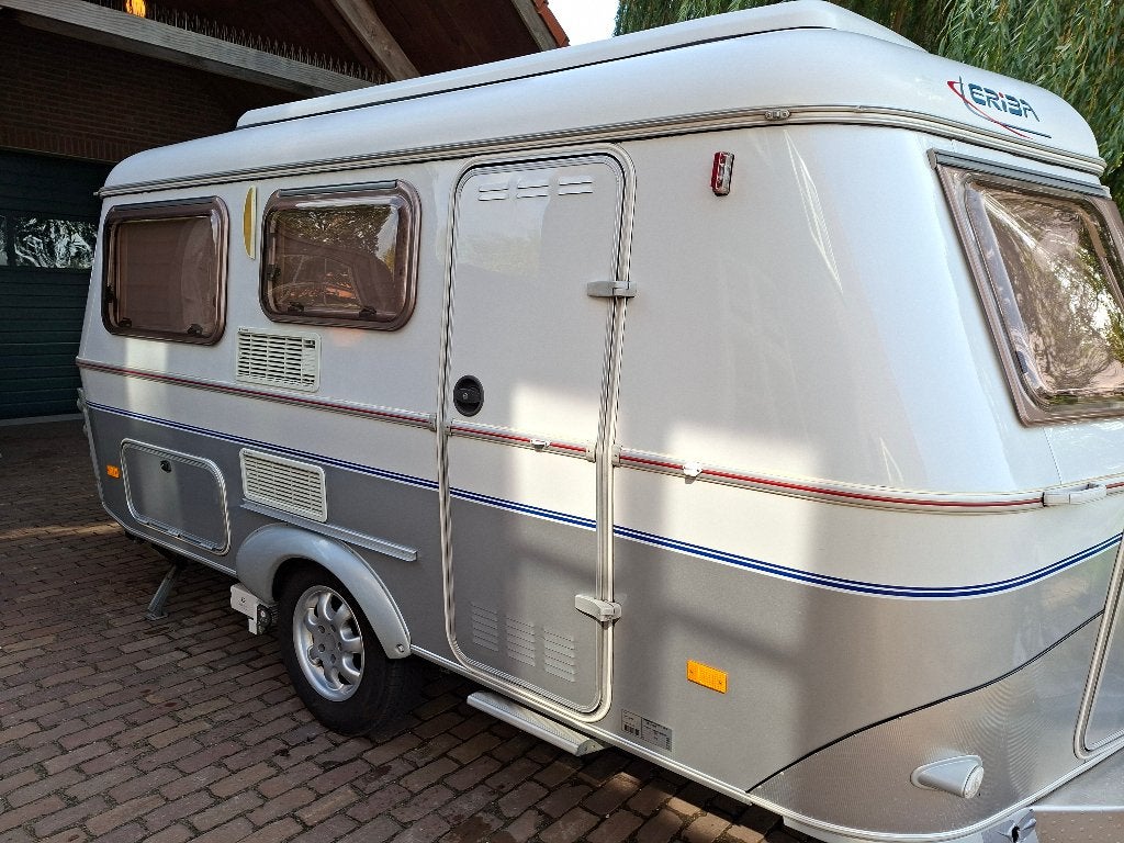 Caravan Eriba Touring Triton 430 GT, Standaardzit, Fietsenrek, Tot en met 3, Particulier