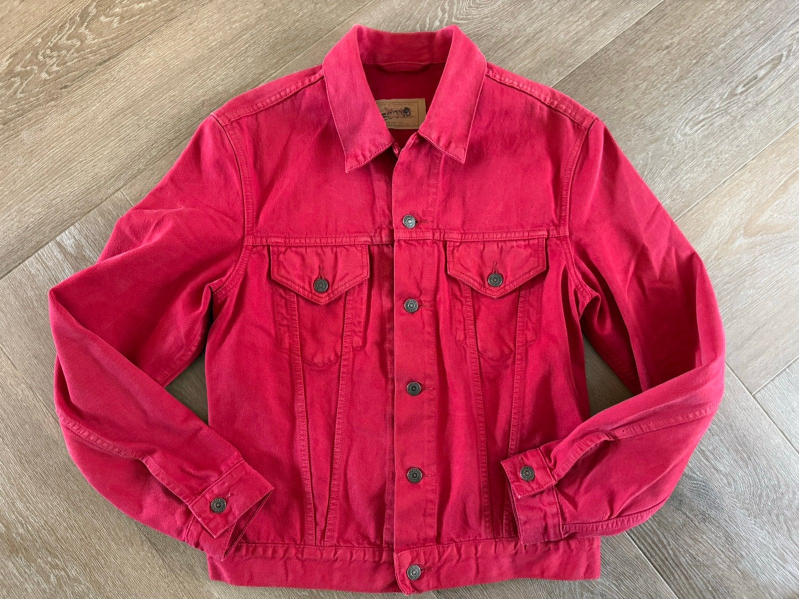 vintage age 90s LEVI’S ‘Factory second’Trucker Jacket (1995), Verzenden, Maat 52/54 (L), Rood