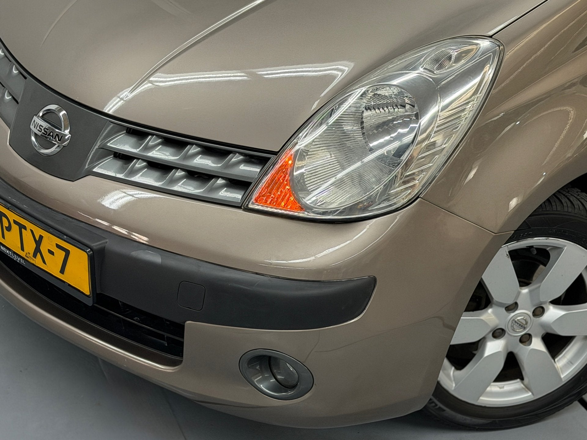 Nissan Note 1.6 First Note AUTOMAAT Airco APK, Auto's, Dealer onderhouden, Gebruikt, 750 kg, 4 cilinders