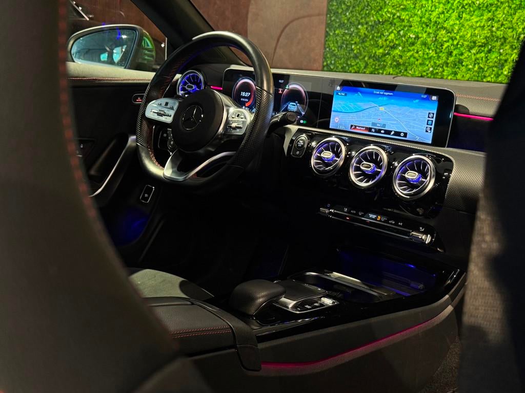 Mercedes-Benz CLA-klasse Shooting Brake 180 AMG |CAMERA|SFEE, CLA, 136 pk, Gebruikt, 4 cilinders