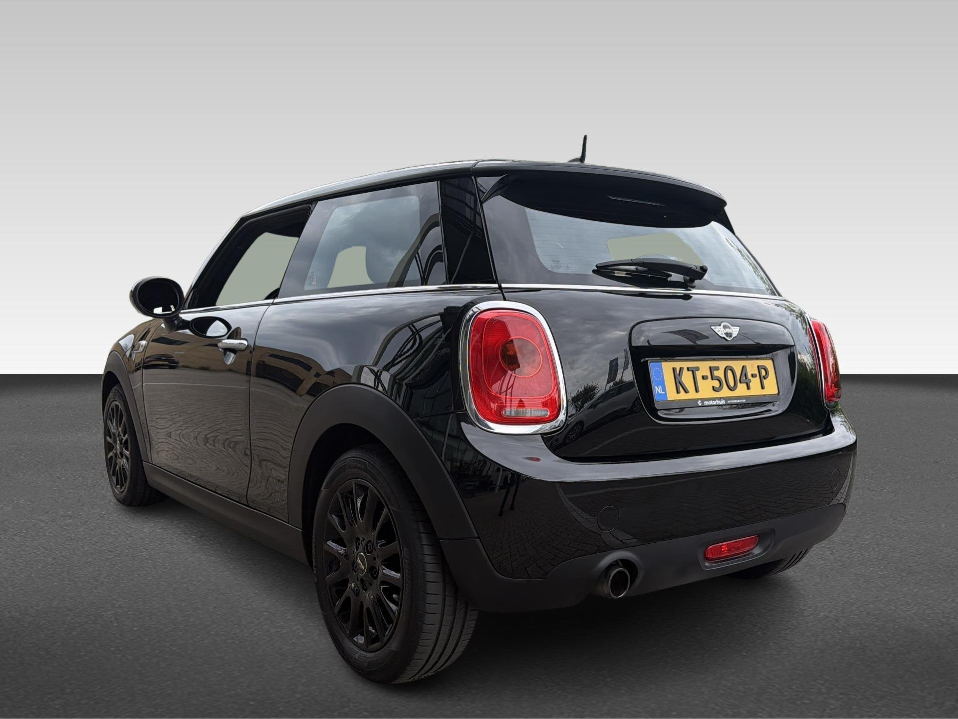 MINI Mini 1.5 Cooper Business, 136 pk, Gebruikt, Euro 6, 4 stoelen