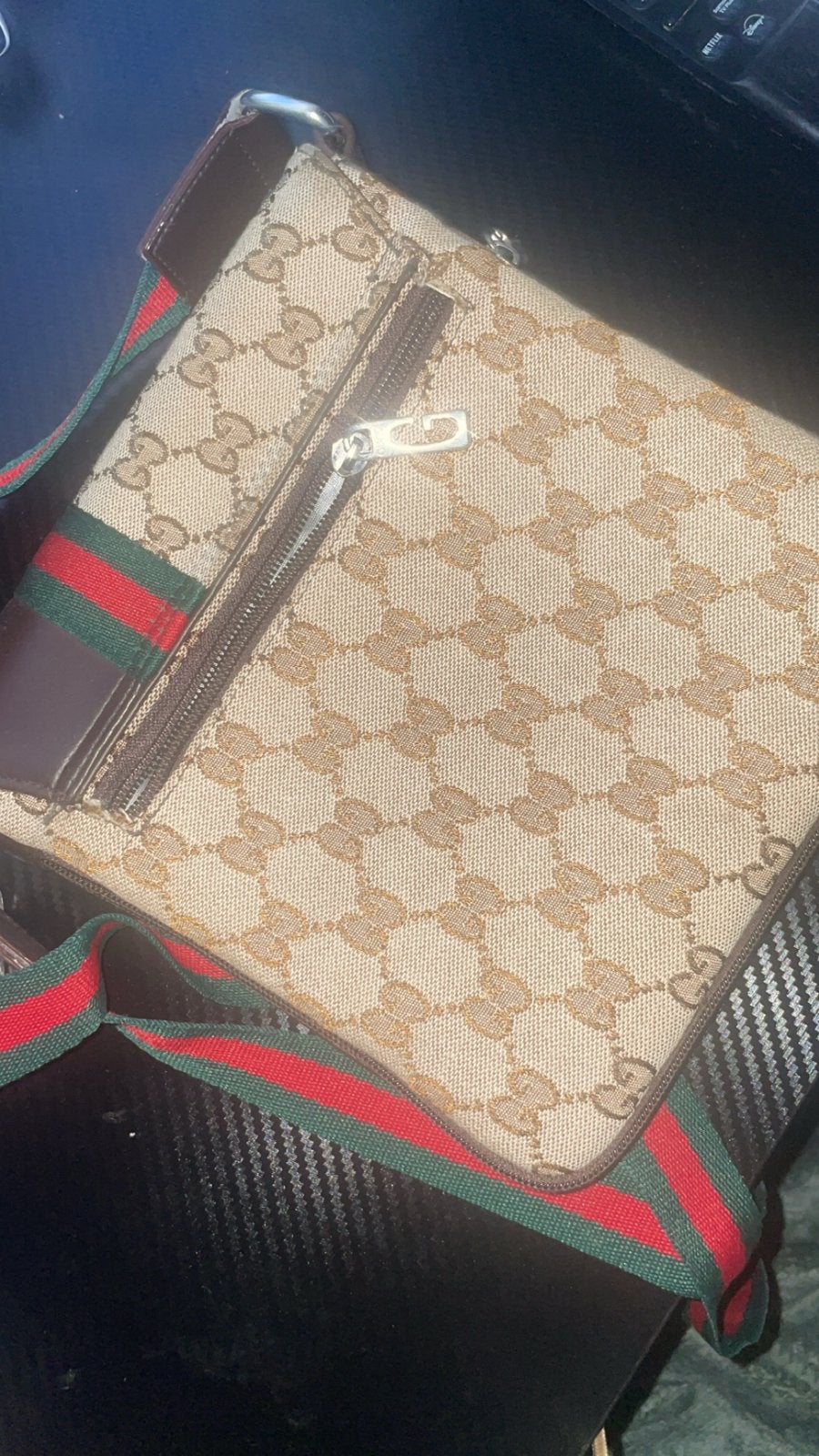 Gucci Schoudertasje met Monogram en Webdetail, Verzenden, Zo goed als nieuw, Beige