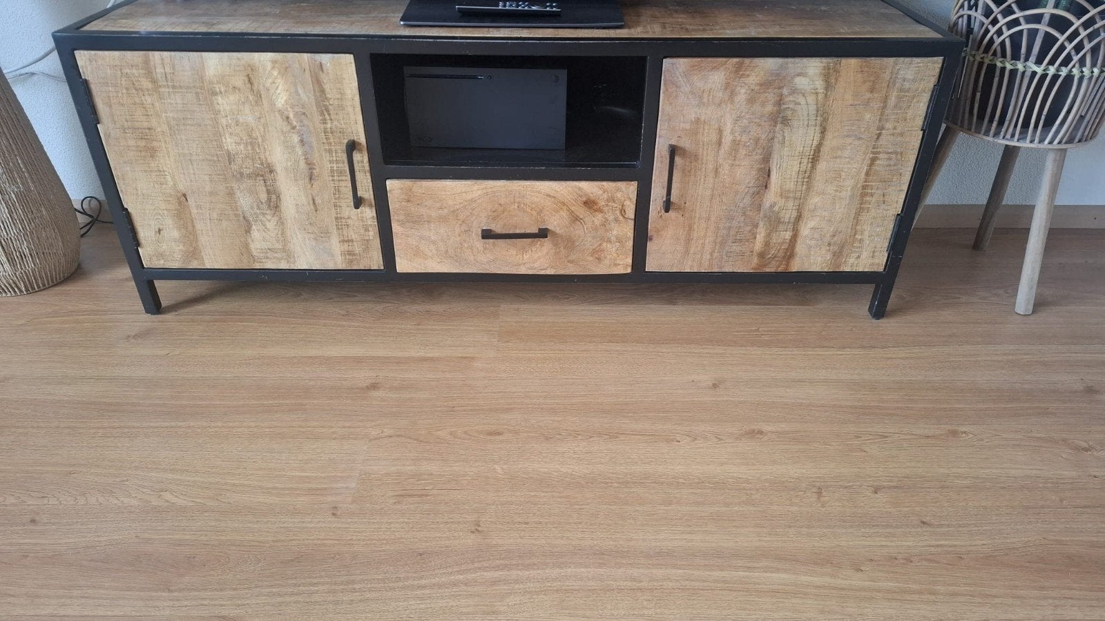 meubelen mangoout met staal., 50 tot 100 cm, Rond, Industrieel, Modern, 50 tot 100 cm