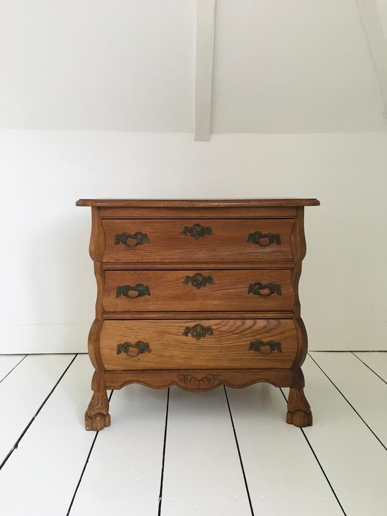 Frans vintage ladekastje met 3 lades en messing greepjes, Huis en Inrichting, Kasten | Ladekasten, Ophalen, Gebruikt, Barok, 50 tot 100 cm