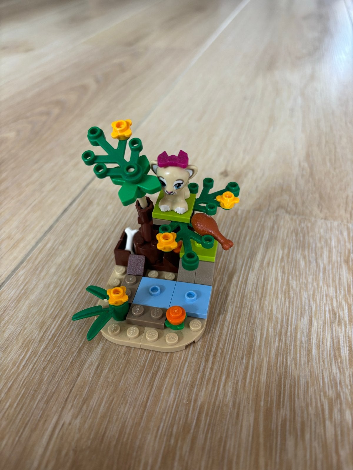 LEGO Friends 41048 Leeuwenwelpje in de savanne, Ophalen of Verzenden, Zo goed als nieuw, Overige merken
