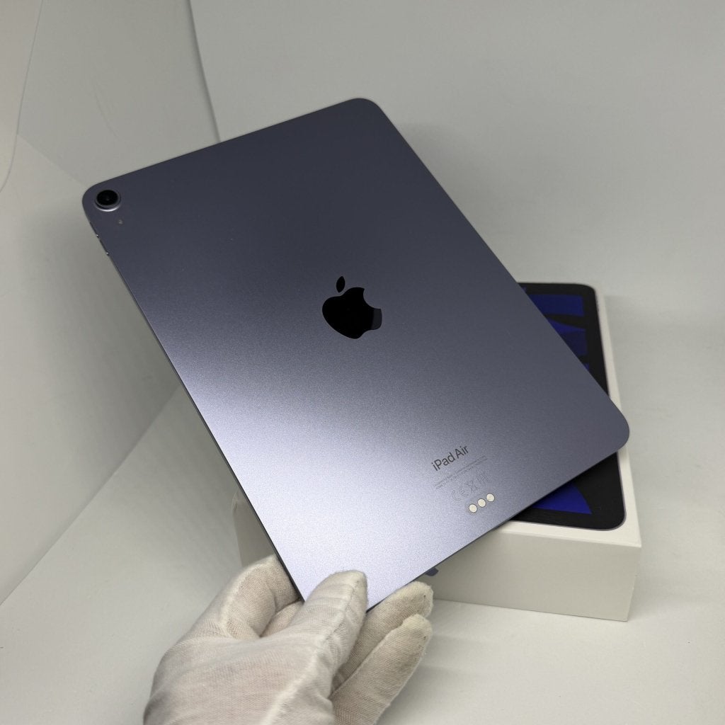 Foto 3 van iPad Air 5e M1 64GB paars /krasvrij /95% batt /garantie