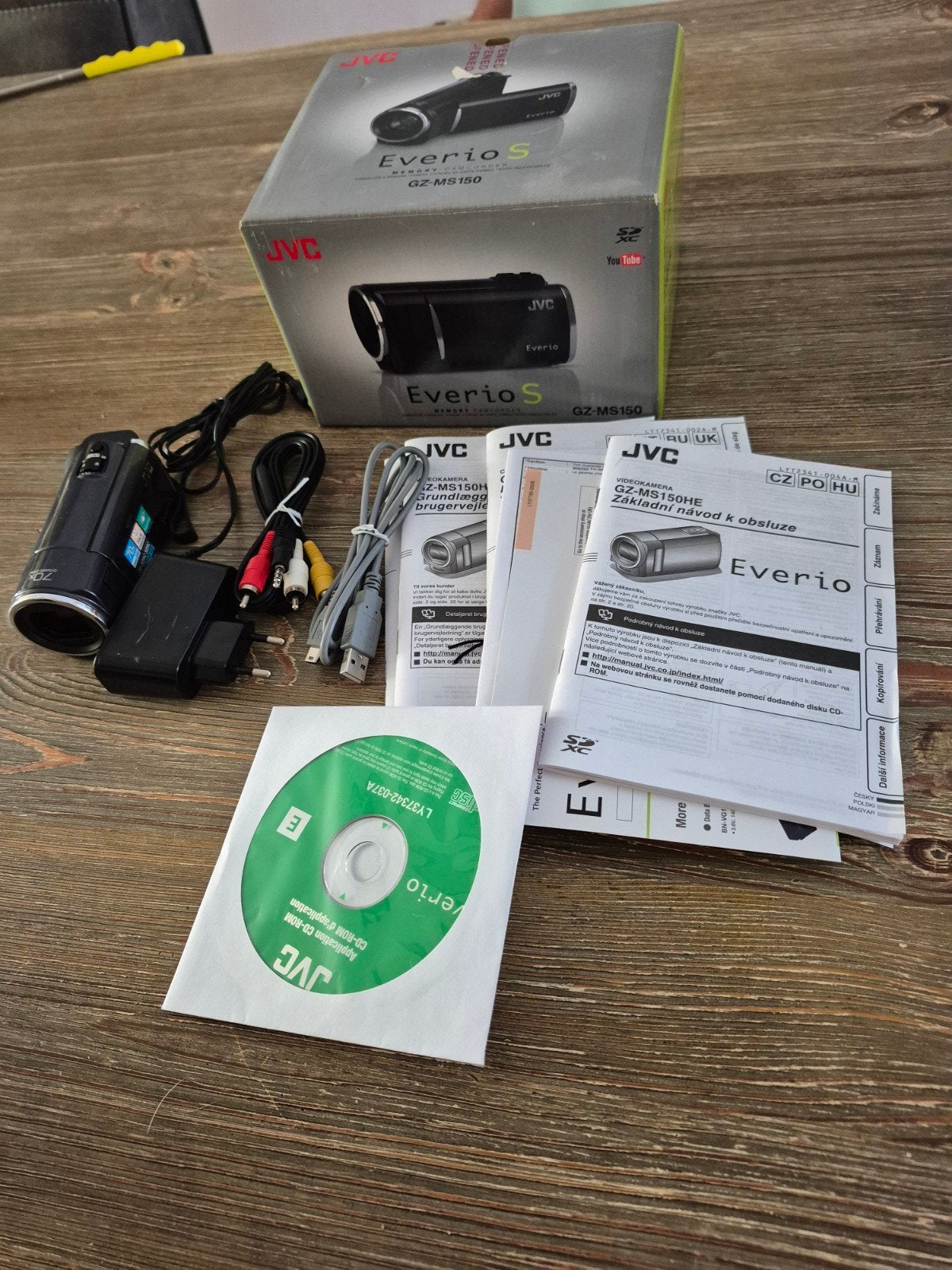 JVC EverioS  video camera, Ophalen of Verzenden, Zo goed als nieuw, JVC, 20x of meer