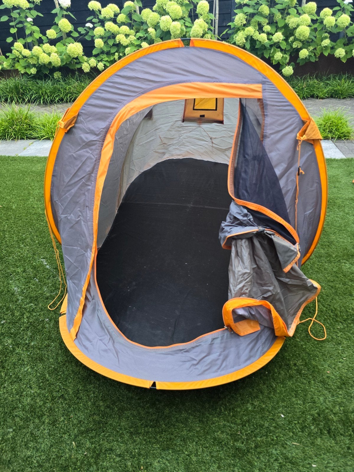 Bo-Camp 1-Persoons Pop-Up Tent (220x105x110 cm), Ophalen, Zo goed als nieuw, Tot en met 2