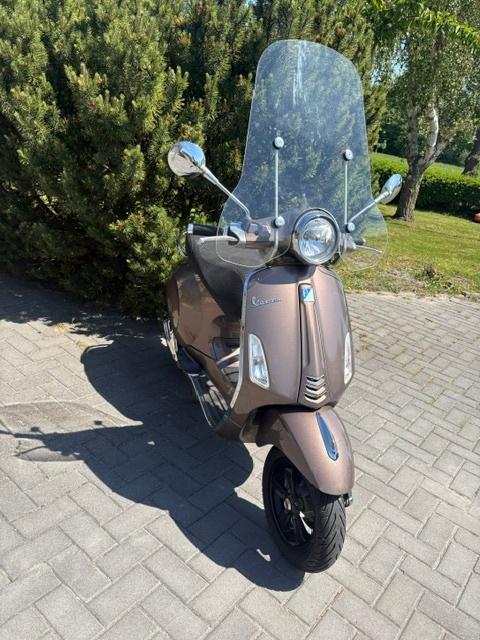Vespa Primavera 25km / goed onderhouden, Fietsen en Brommers, Scooters | Vespa, Ophalen, Gebruikt, Overige modellen, Benzine