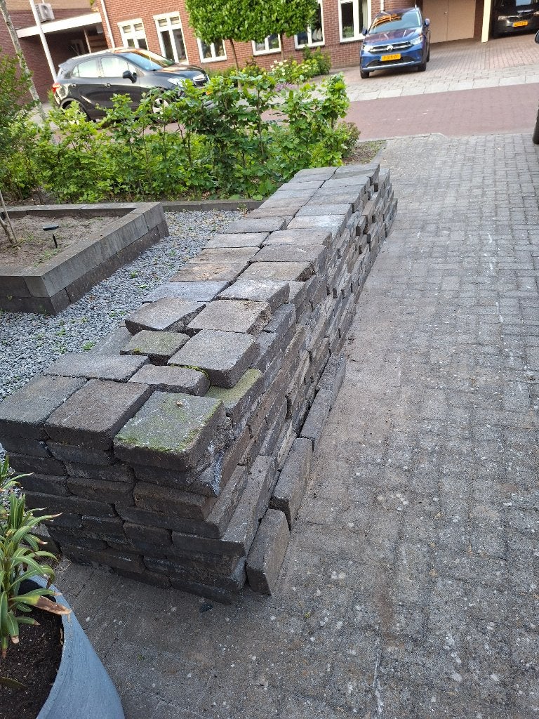 gratis rond de 20m2 koppelstones 20x30 cm antraciet, Ophalen, Gebruikt, Klinkers, 10 m² of meer