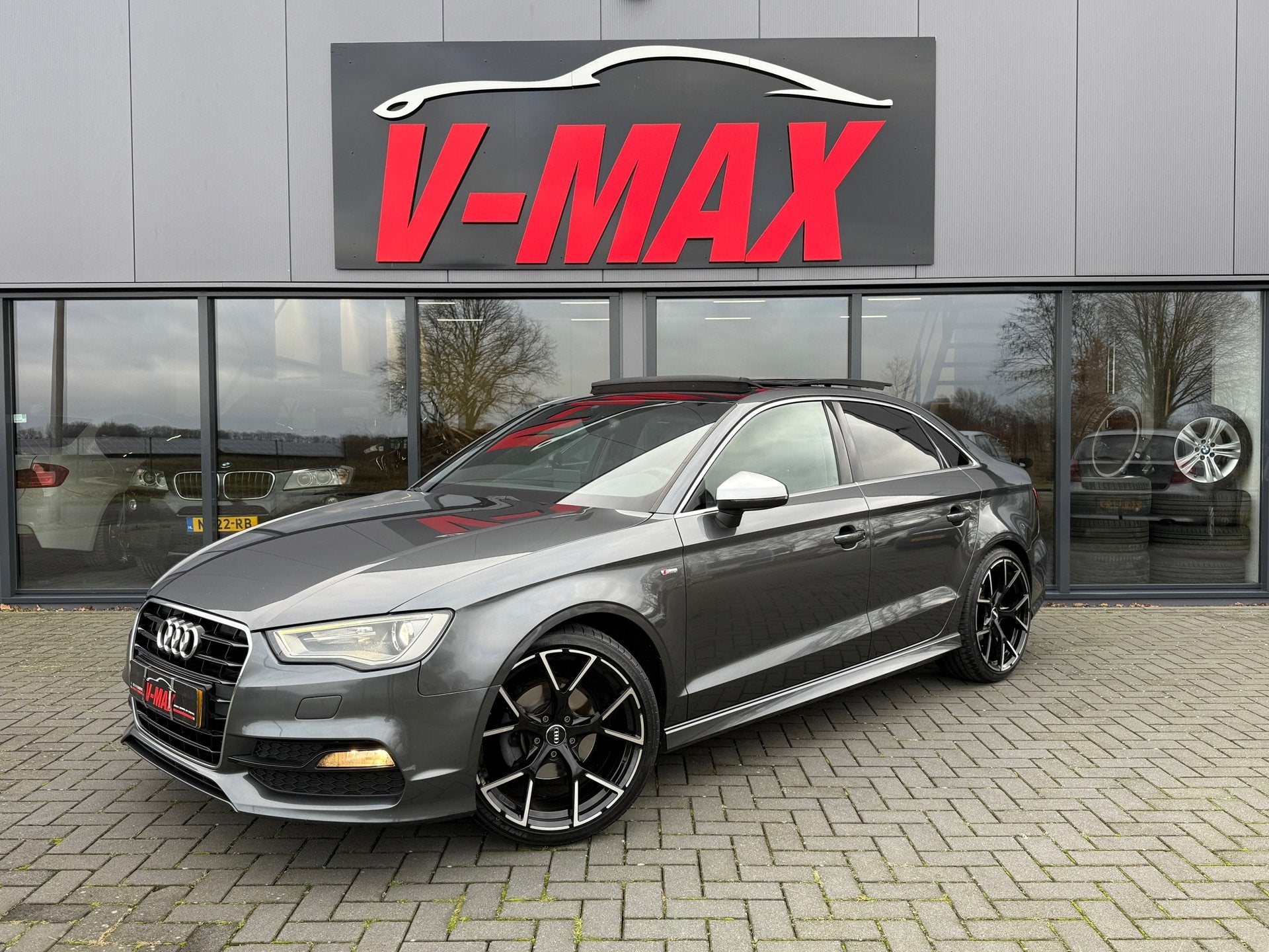 Audi A3 Limousine 1.4 TFSI CoD S-Tron 3X S-Line Pano Carplay, Auto's, Audi, Gebruikt, 4 cilinders, 150 pk, Origineel Nederlands