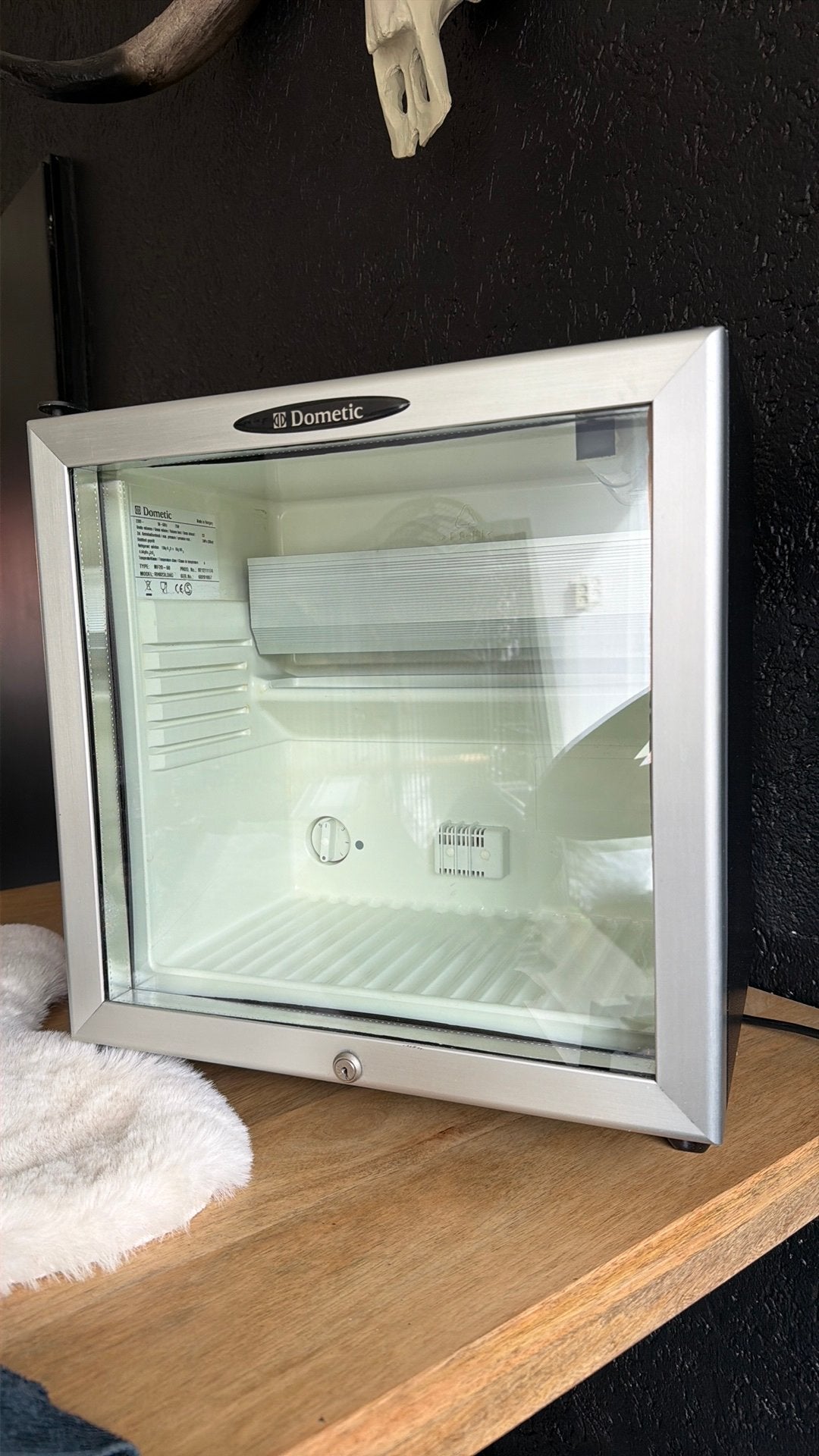 Dometic RH023LDAG Minibar / Mini Koelkast 23 Liter – 230V, Ophalen, Zonder vriesvak, Minder dan 75 liter, Minder dan 45 cm