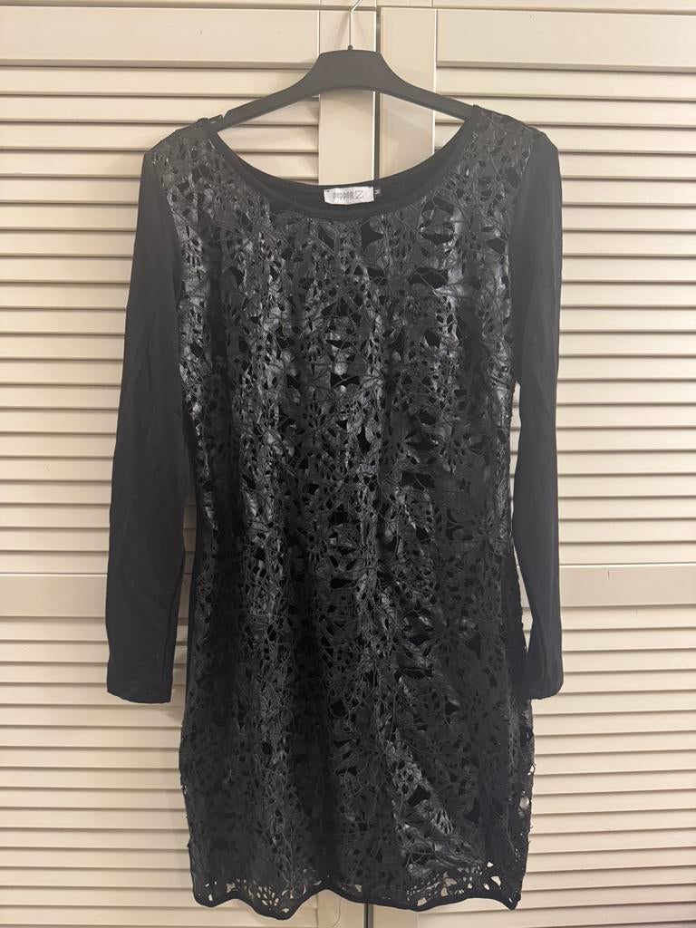 Unieke Zwarte Tuniekjurk met Kant van PepperZ - Maat M, Kleding | Dames, Ophalen of Verzenden, Gedragen, Maat 38/40 (M), Zwart