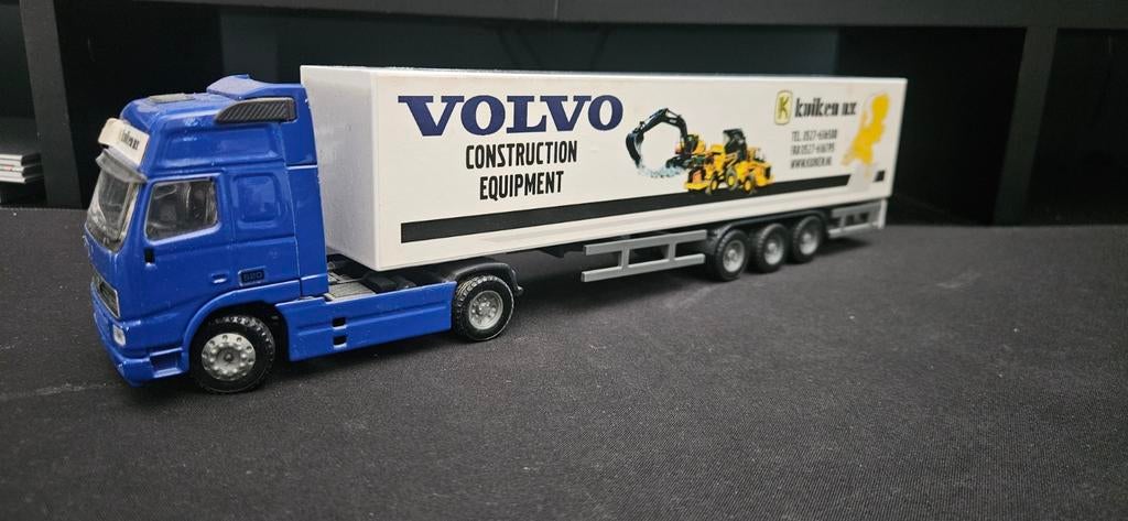 Volvo kuiken combinatie miniatuur, Ophalen of Verzenden, Bus of Vrachtwagen