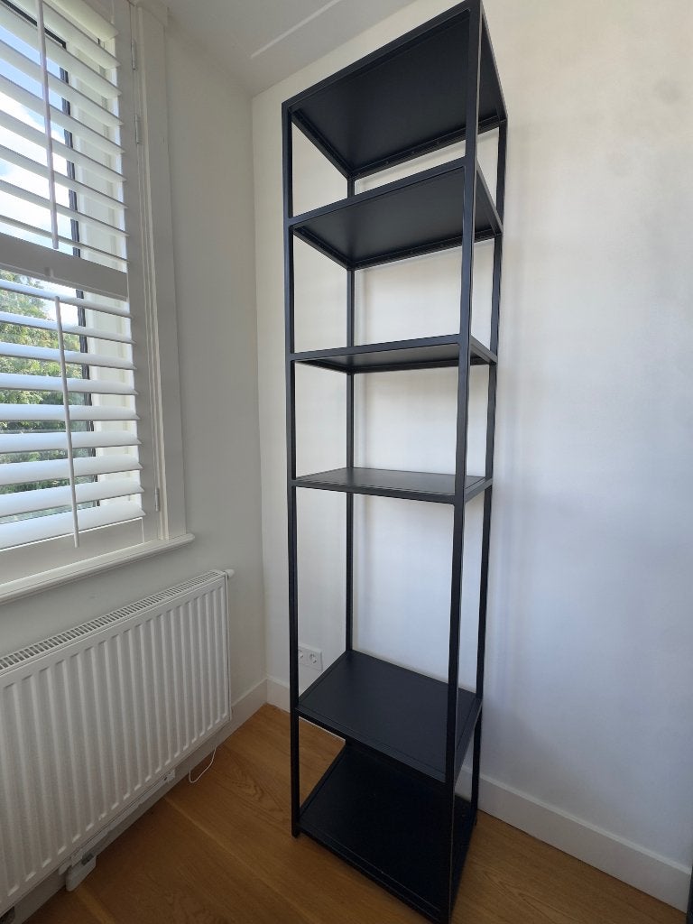 Hoge open kast — zwart metaal, Ophalen, Minder dan 50 cm, 200 cm of meer, Zo goed als nieuw