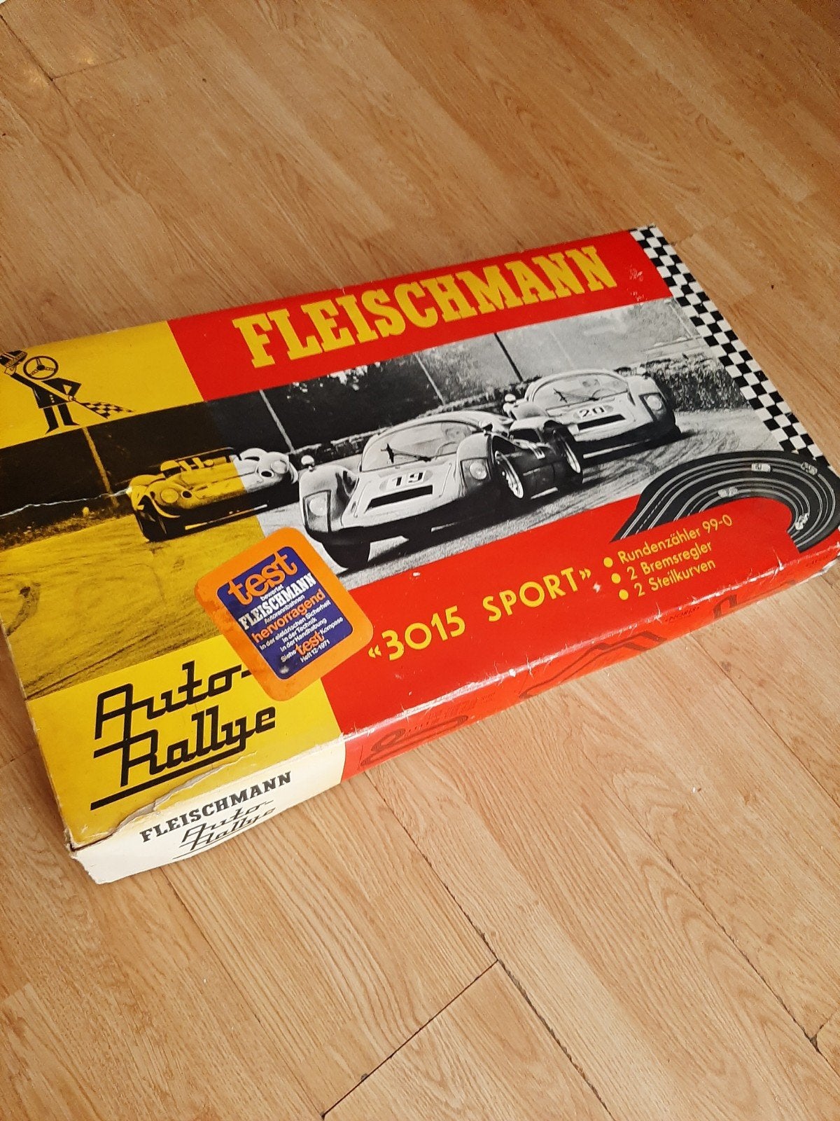 Vintage raceauto model - rood en groen, Overige merken, Gebruikt, Auto, 1:32 tot 1:50