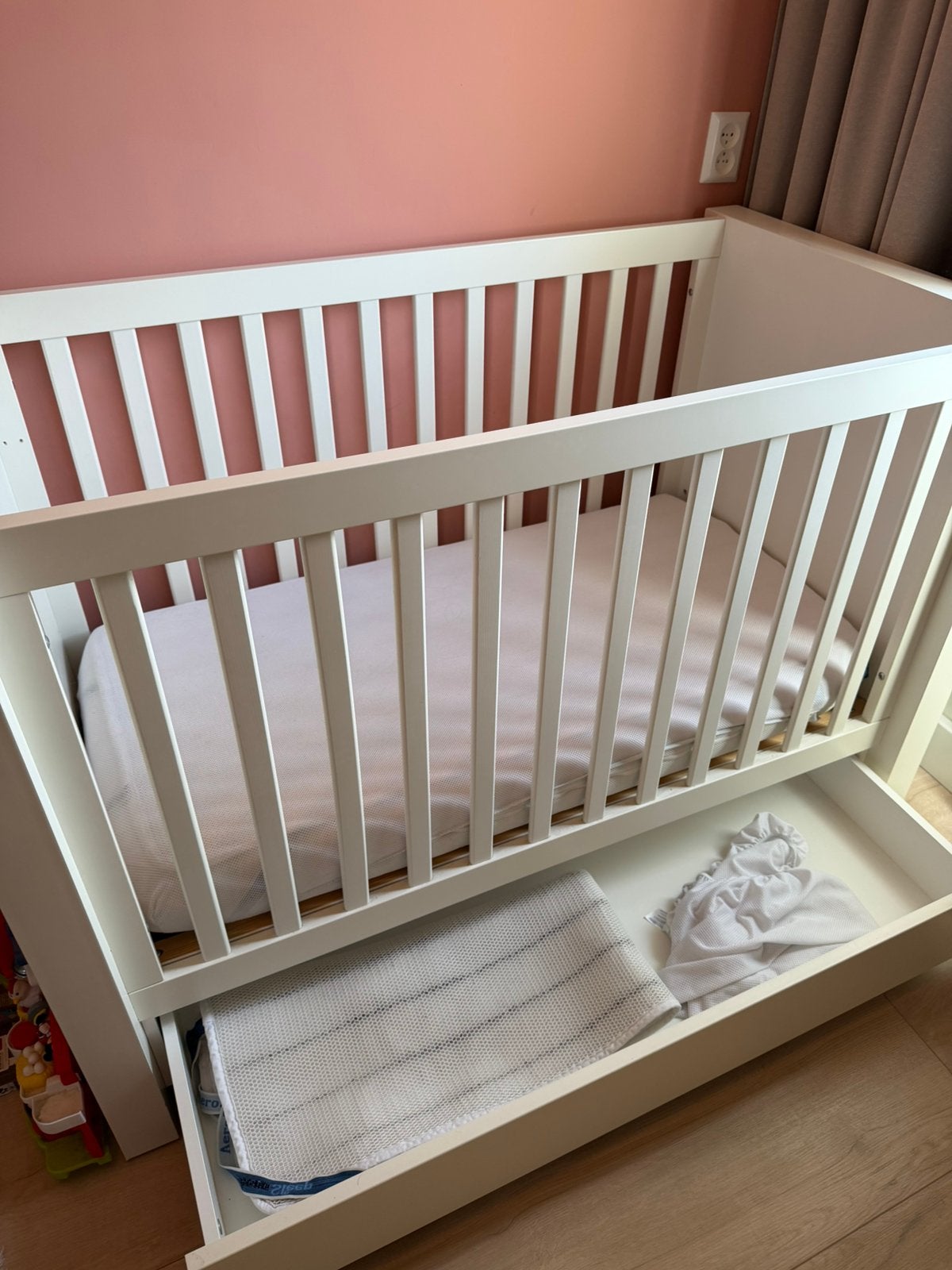 Foto 3 van Kidsmill Bright Diamond ledikant 120x60 + matras & Aerosleep