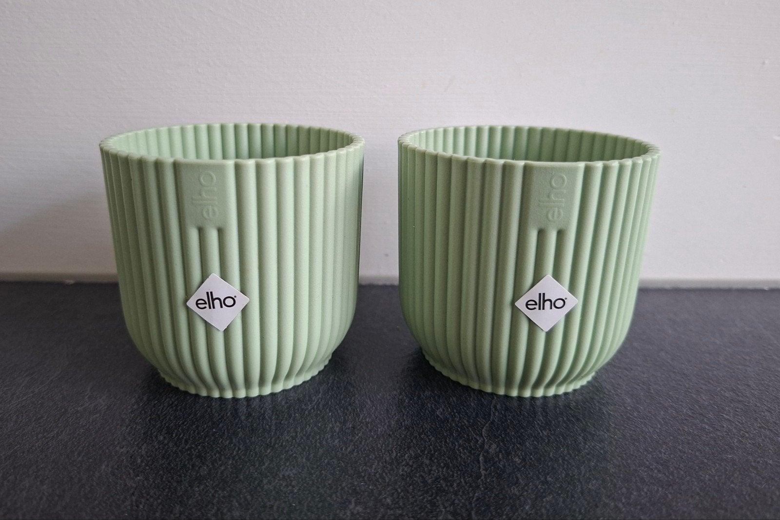 Elho mini bloempotten geribbeld groen 2 stuks, Tuin en Terras, Kunststof, Rond, Ophalen of Verzenden, Zo goed als nieuw