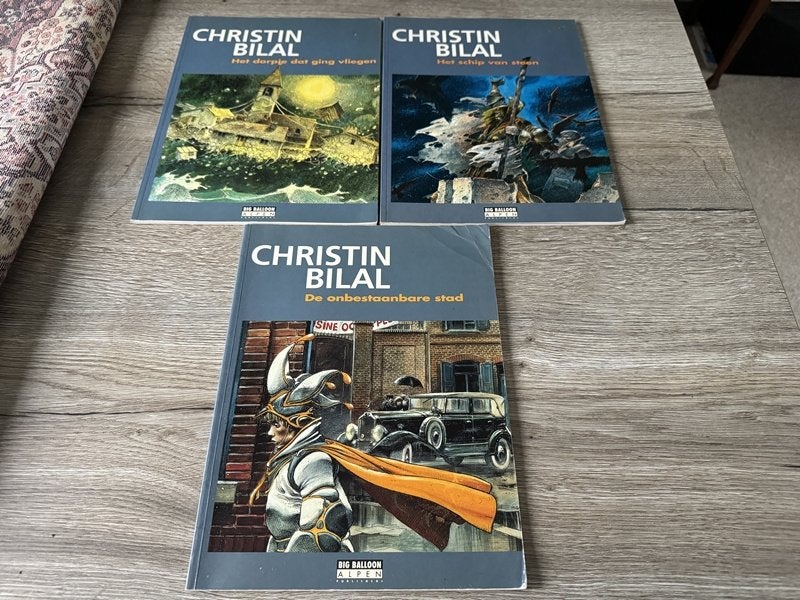 Christin/Bilal.. Het Dorpje dat ging vliegen.Het Schip van s, Ophalen of Verzenden, Zo goed als nieuw, Christin/Bilal, Meerdere stripboeken