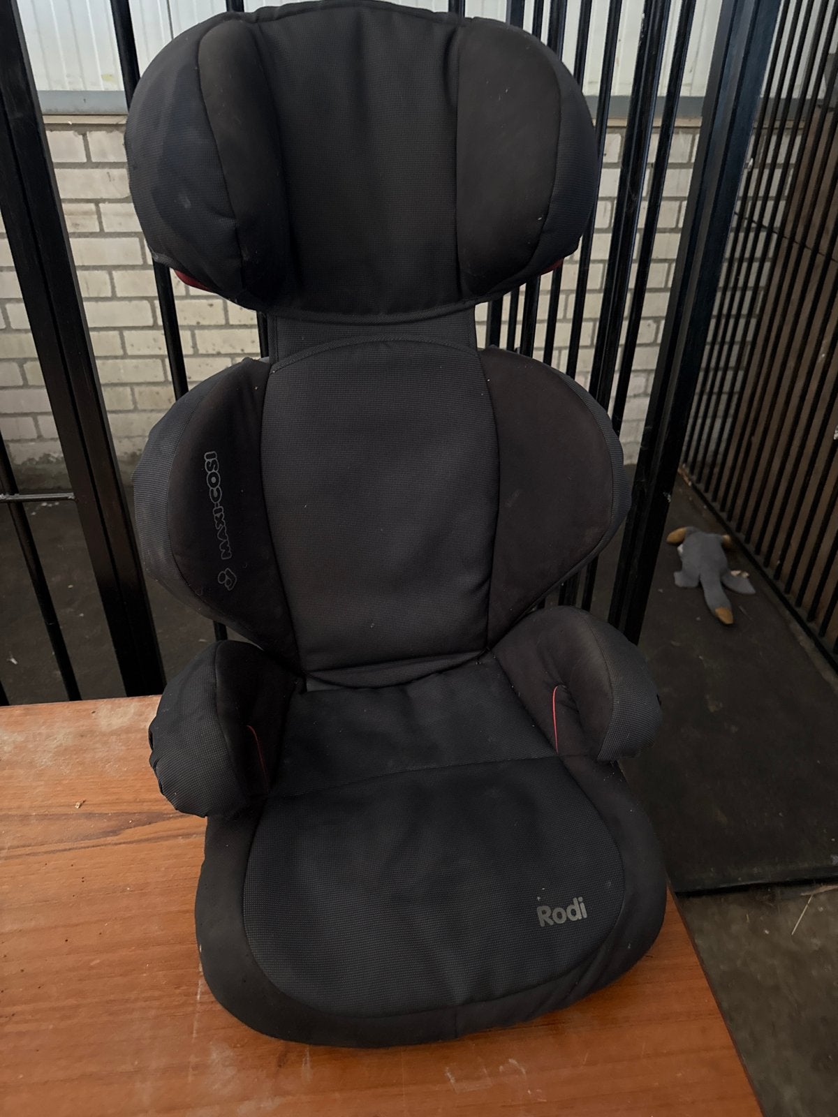 Maxi-Cosi Rodi kinderzitje - Zwart, Ophalen, Gebruikt, 15 t/m 36 kg, Zijbescherming
