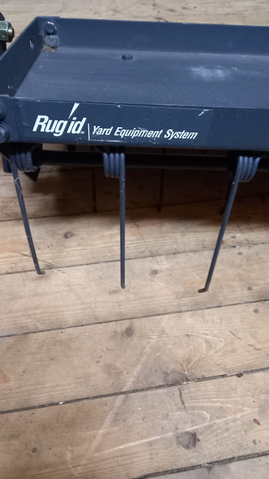 Rugid Verticuteermachine / Moskrabber / Gazonbeluchter voor, Tuin en Terras, Ophalen, Zo goed als nieuw, Overige soorten, Rugid Yard Equipment System