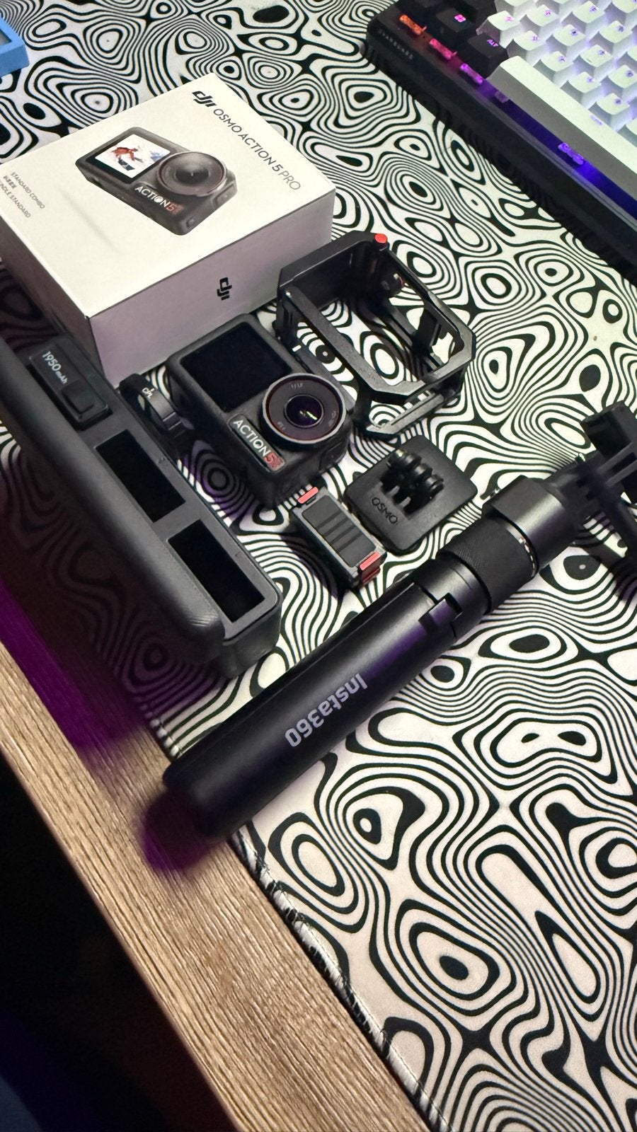 DJI Osmo Action 5 Pro - Zo goed als nieuw met accessoires, Ophalen of Verzenden, Zo goed als nieuw, Overige merken