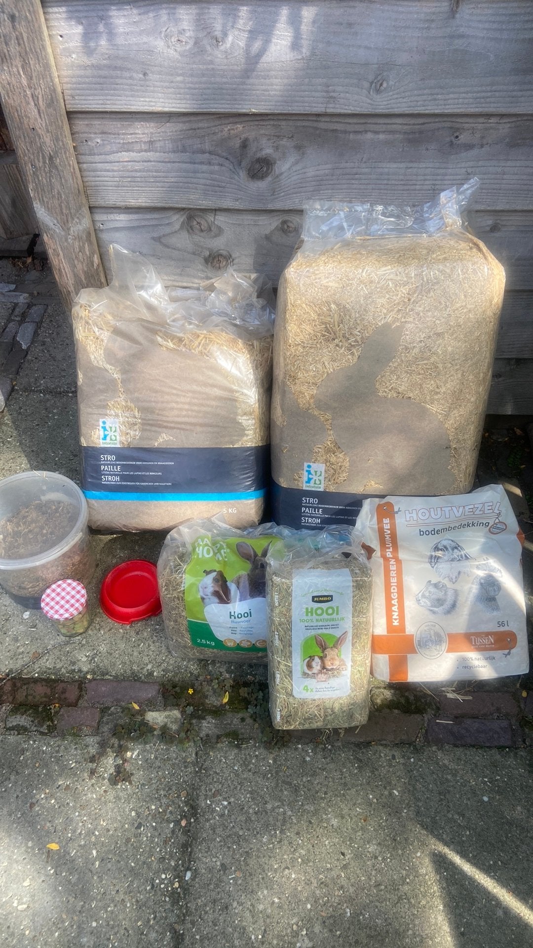 Hooi/stroo/ voer/ houtvezel voor konijn, Ophalen, Zo goed als nieuw