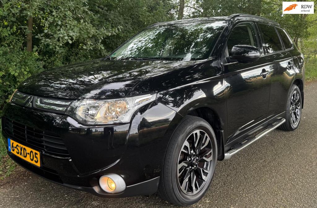 Mitsubishi Outlander 2.0 Intense 2014 NAP AUTOMAAT 150PK ZEE, Stof, 4 cilinders, 150 pk, Zwart