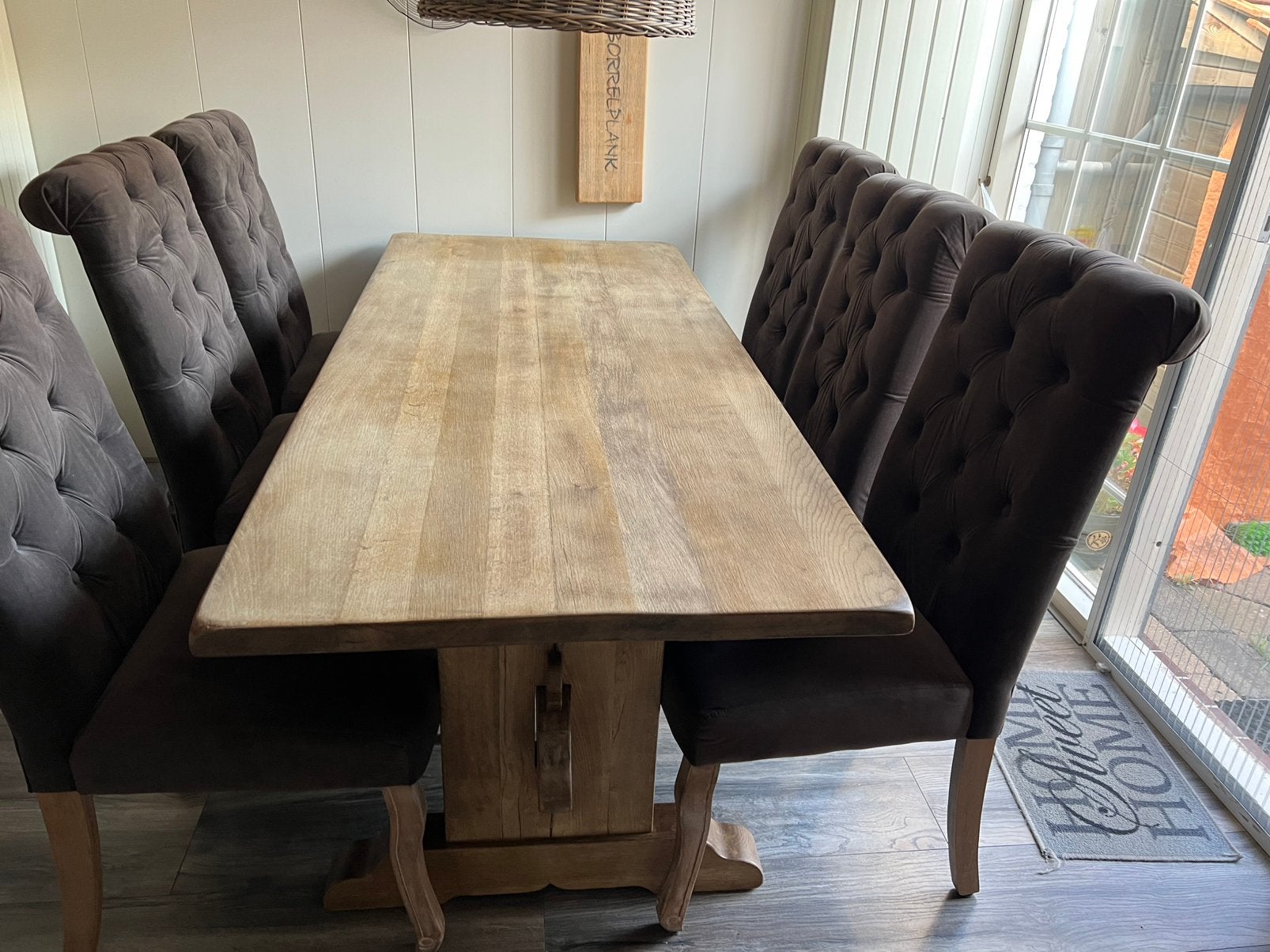 Een mooie oude zware kloostertafel, Ophalen