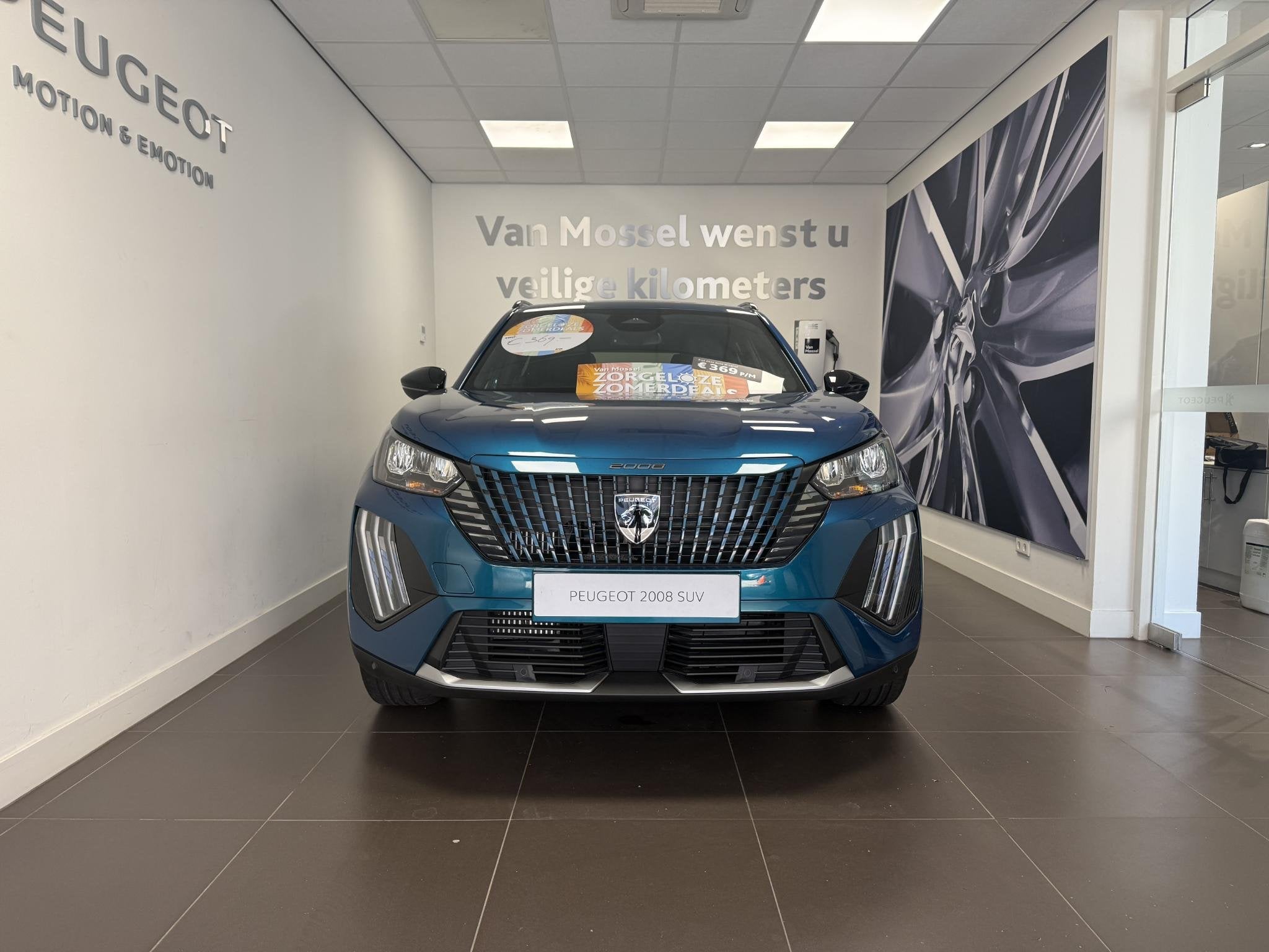 Peugeot 2008 1.2 Hybrid 110 Allure Automaat | Zorgeloze Zome, 1280 kg, Euro 6, 1199 cc, Blauw