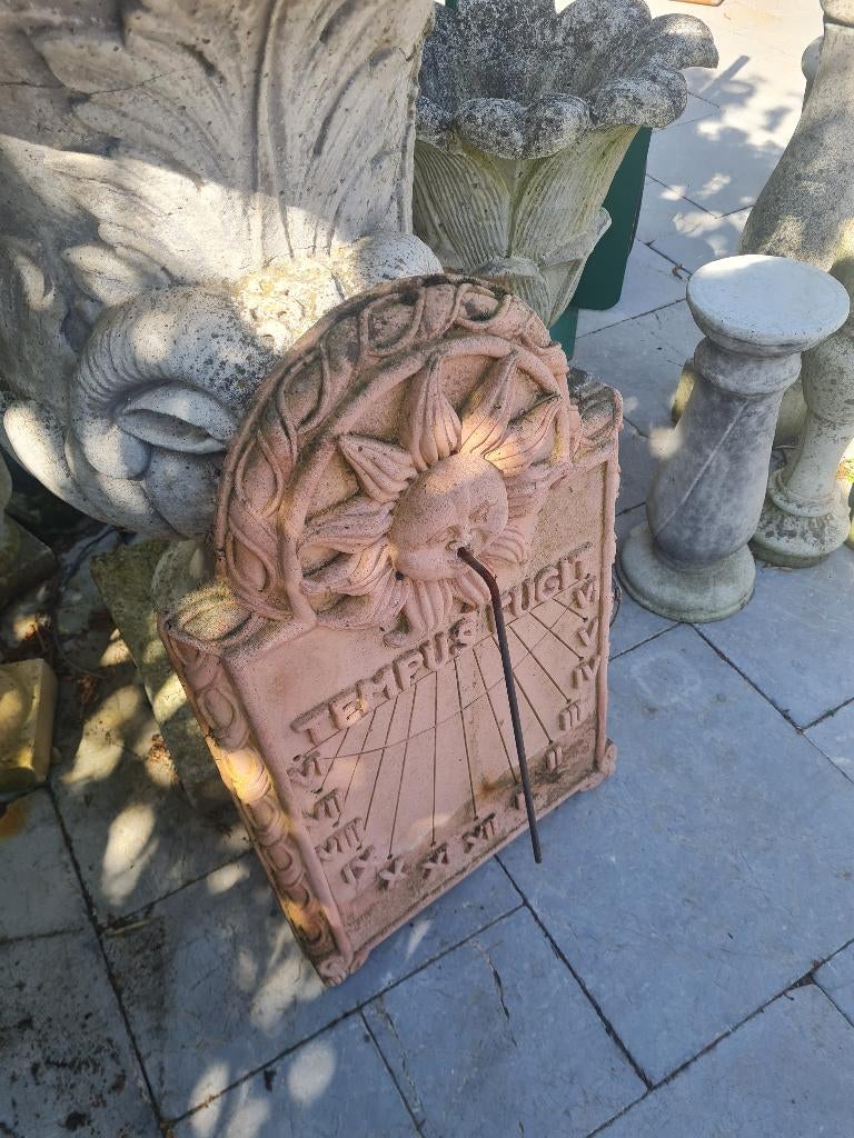 Oude terracotta zonnewijzer, Tuin en Terras, Zonnewijzers, Ophalen, Heikant 21 Kaatsheuvel, Gebruikt, Belle Vieille Brocante