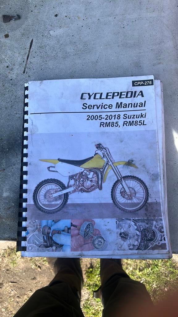 Werkplaats boek Suzuki rm85 compleet, Motoren, Ophalen of Verzenden