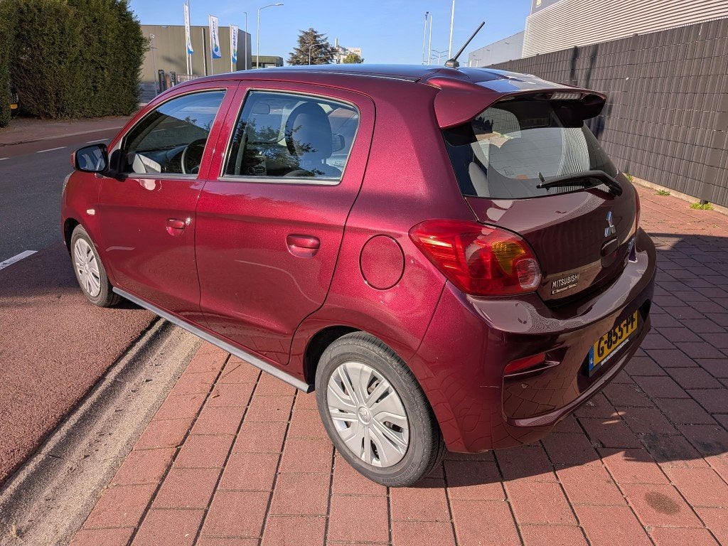 Mitsubishi Space Star 1.0 Cool+ 25000 km !, Stof, Gebruikt, Origineel Nederlands, Bedrijf
