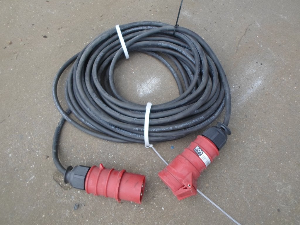 Te koop aangeboden krachtstroom kabel 4 polig, Tuin en Terras, Overige Tuin en Terras, Zo goed als nieuw, Ophalen