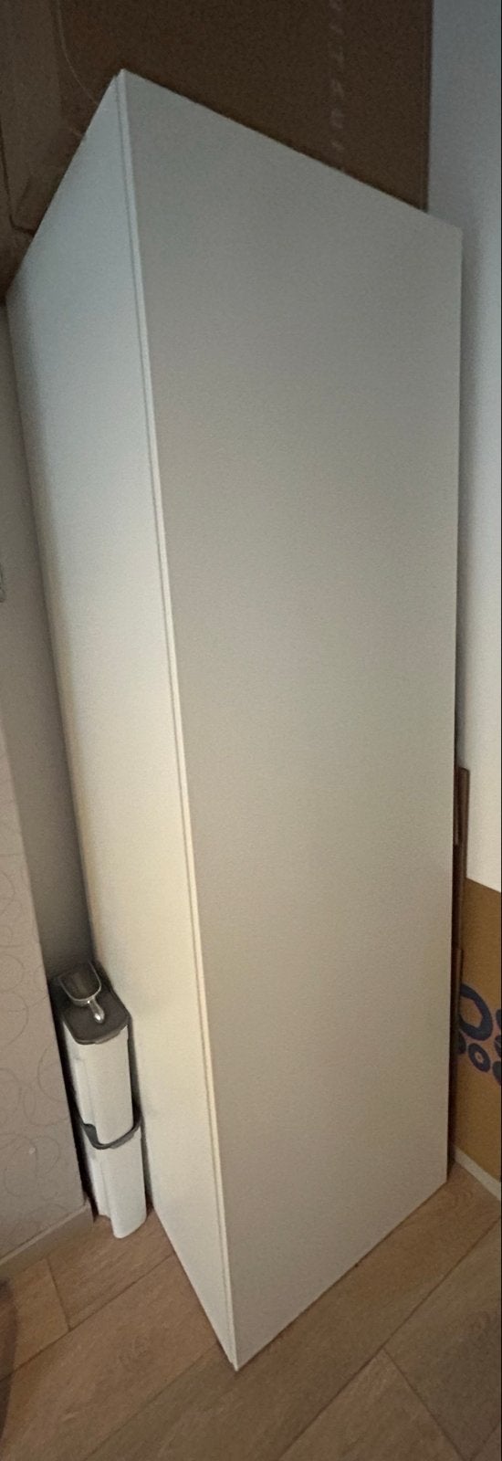 Witte IKEA hoge kast 60x60x200 cm - Zo goed als nieuw!, Huis en Inrichting, Ophalen, 200 cm of meer, 50 tot 100 cm, Zo goed als nieuw