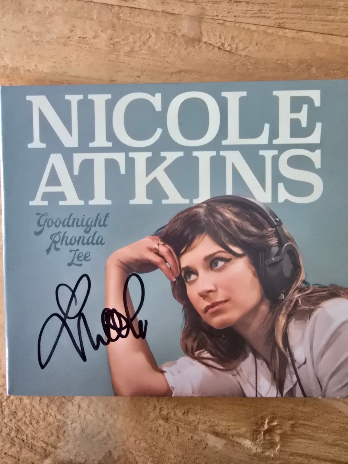 Nicole Atkins - Goodnight Rhonda Lee (Gesigneerd CD), Cd's en Dvd's, Cd's | Rock, Singer-songwriter, Ophalen of Verzenden, Zo goed als nieuw