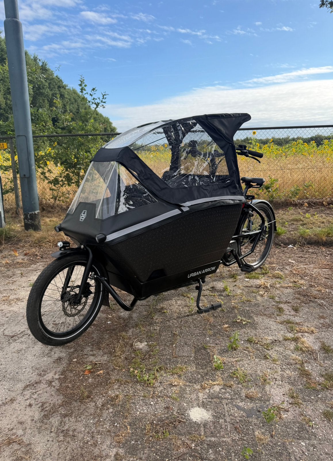 Urban Arrow Family nieuwstaat - 233KM - Performance - 2024, Fietsen en Brommers, Fietsen | Bakfietsen, 4 kinderen of meer, Huif