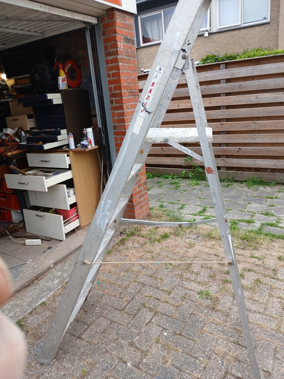 Stevige trap, Ophalen, Gebruikt, Minder dan 2 meter