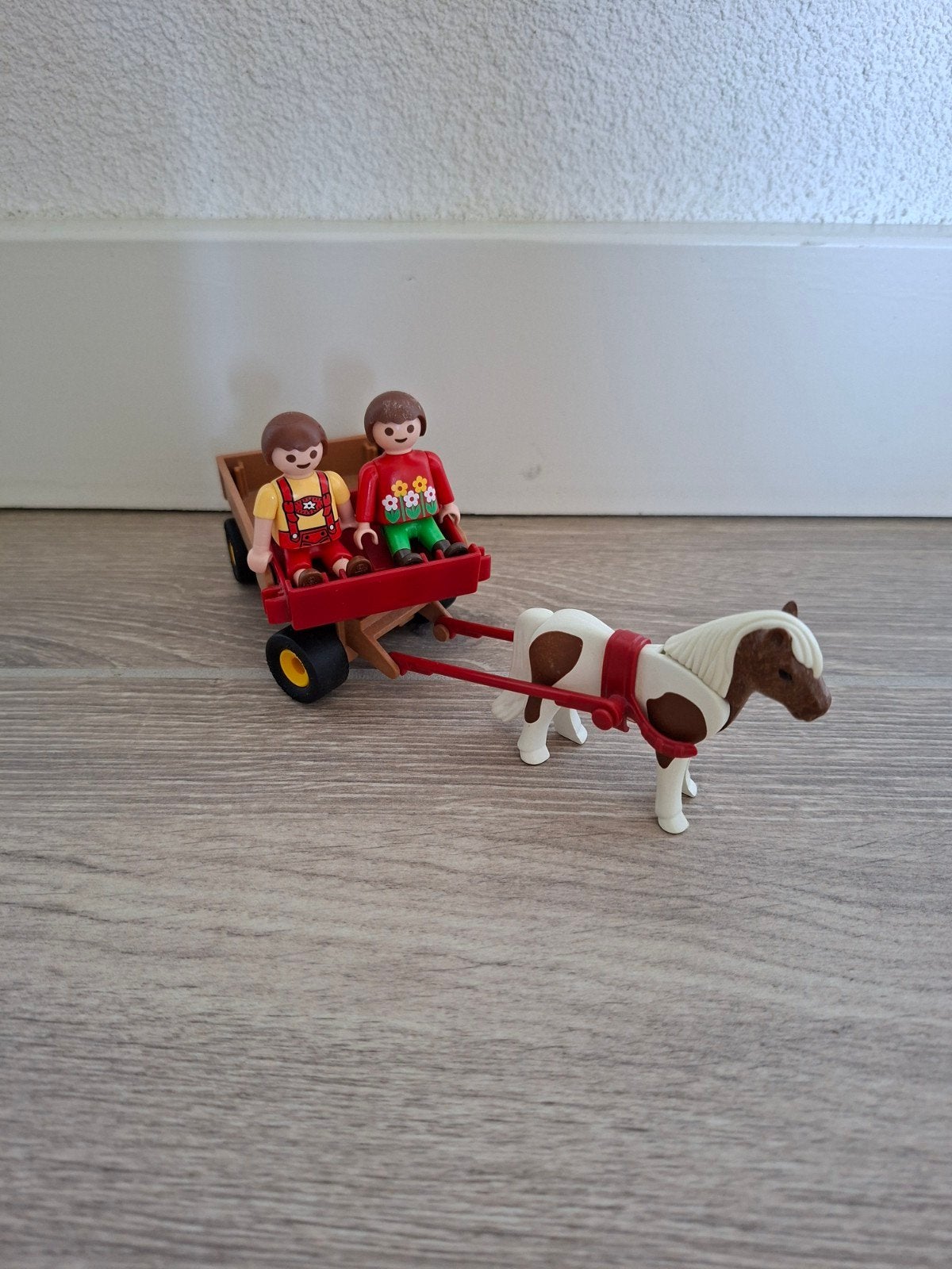 playmobile pony huifkar, Complete set, Overige typen, Ophalen of Verzenden, Zo goed als nieuw