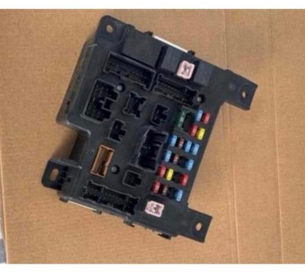 Peugeot 4007 zekeringkast body control module bcm 8637A318, Ophalen of Verzenden, H, H, H