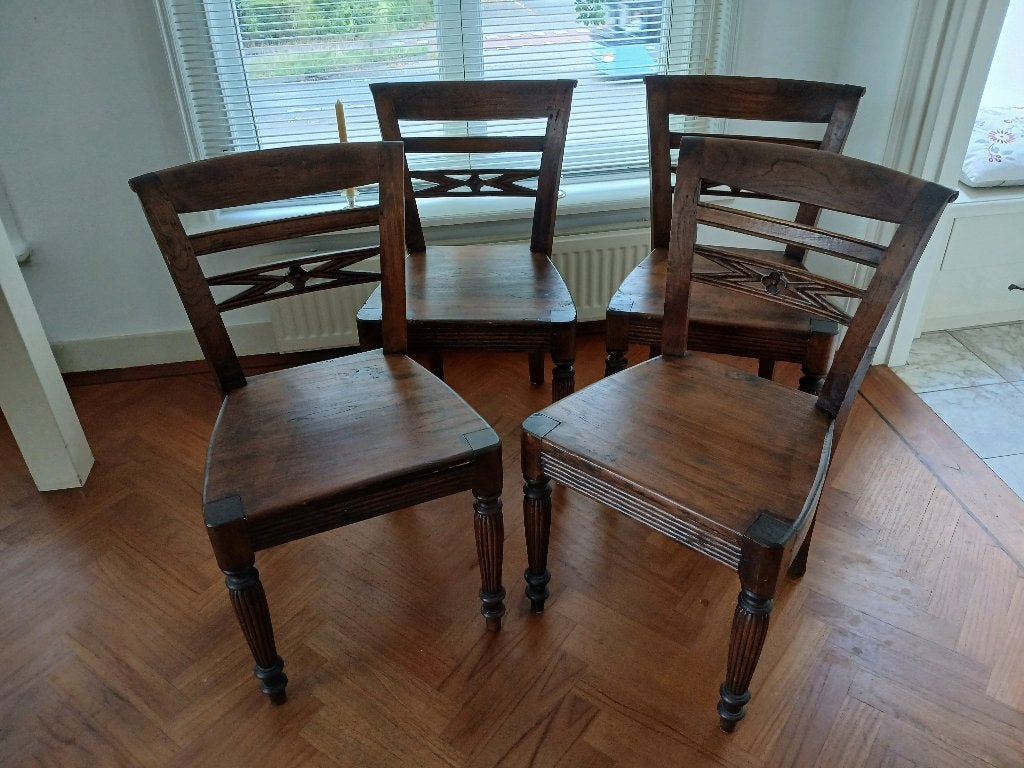 4 mooie houten eetkamerstoelen €100,- samen!!, Ophalen
